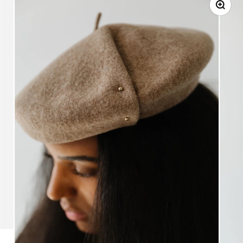 NWOT Gigi Pip Lola Beret in Camel